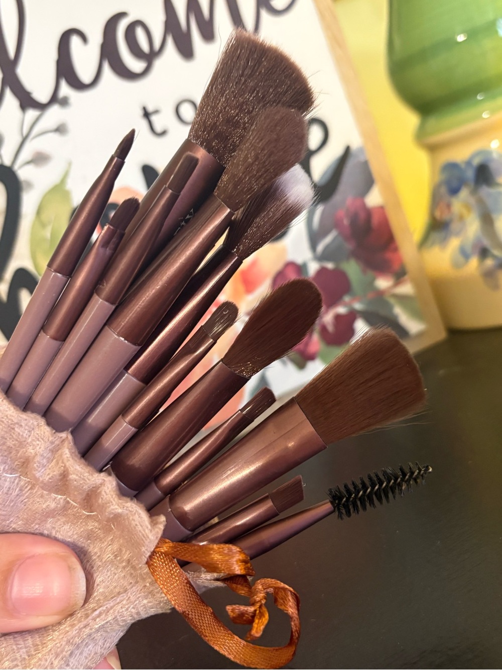 3/20♥️Rose Gold Women's Makeup Brush Set with brown bag 10 Piece